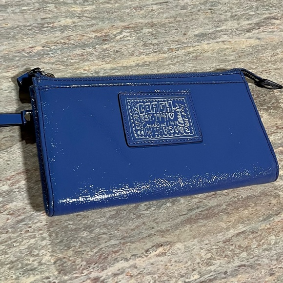 Coach Handbags - Coach wallet